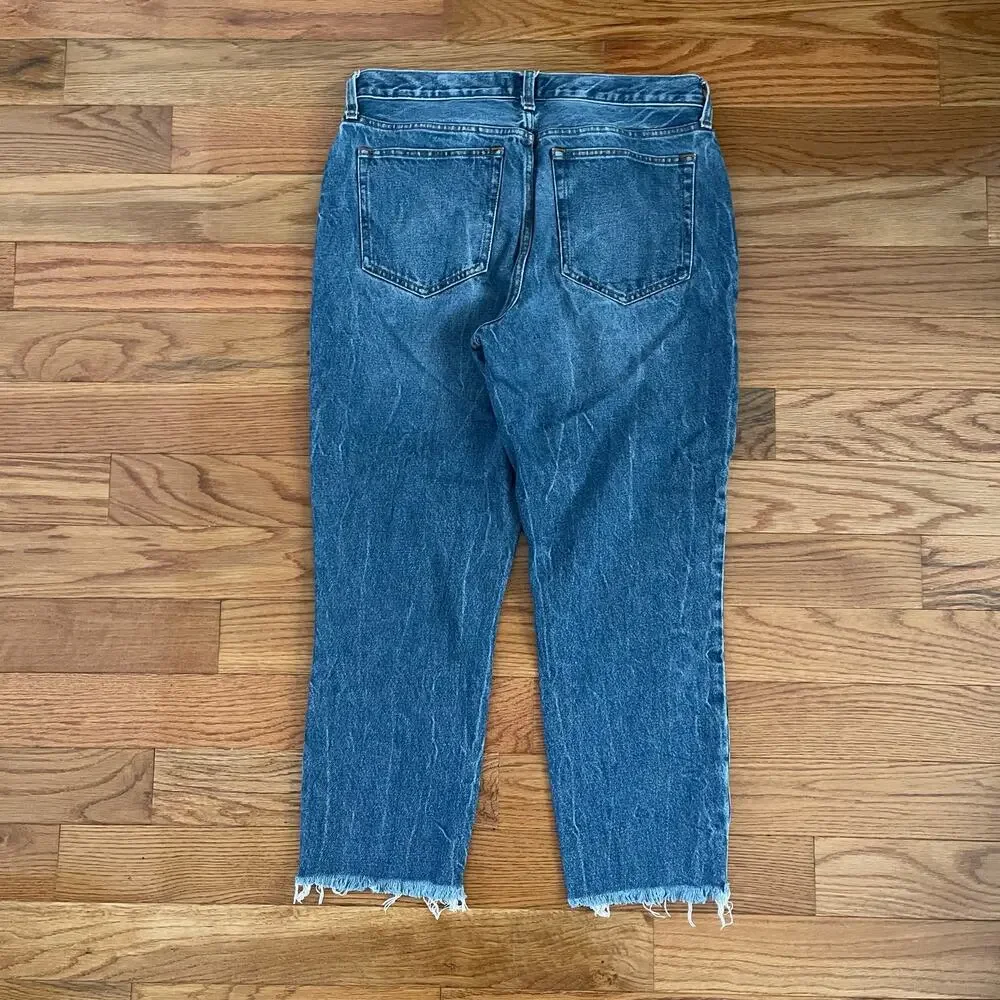 Abercrombie & Fitch details brand